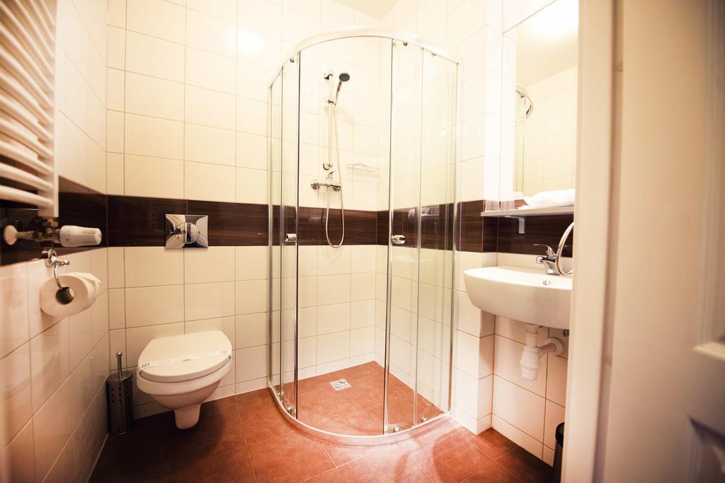 Makara Hotel Katowice Værelse billede