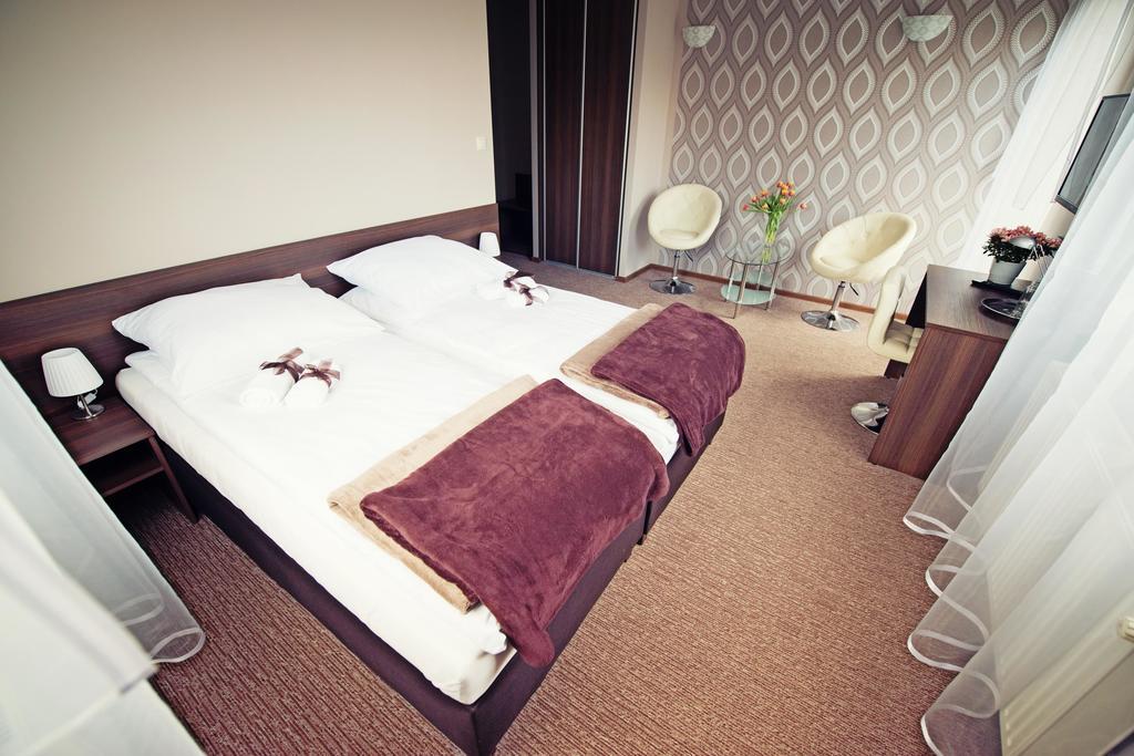 Makara Hotel Katowice Eksteriør billede